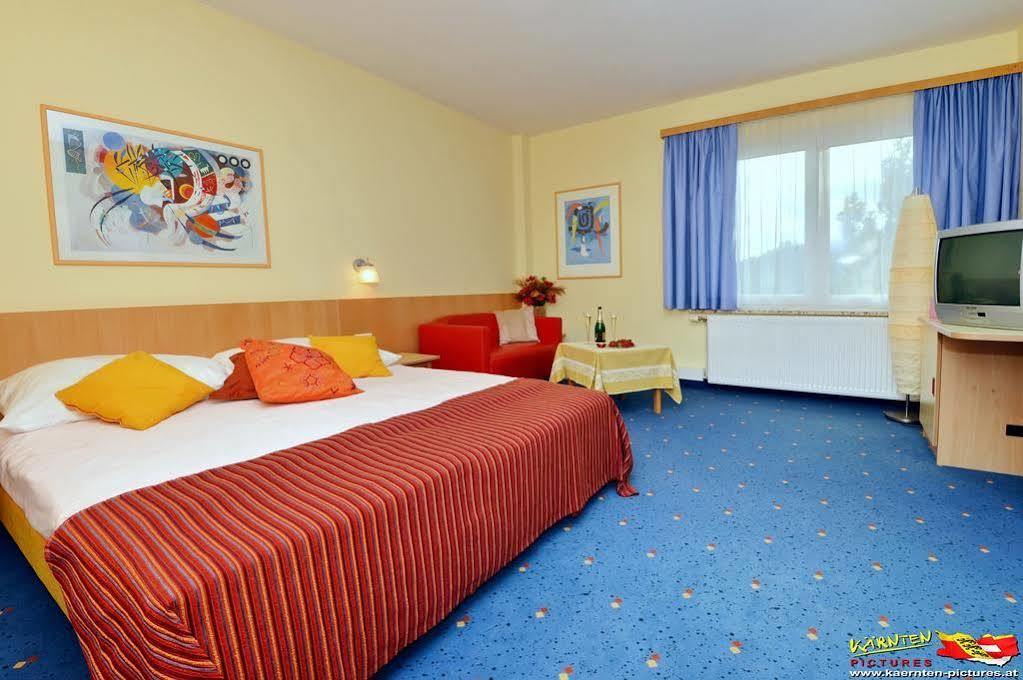 Bellis Hotel Sankt Urban Exteriör bild
